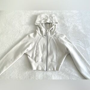Lululemon Full Zip Cropped Scuba Sweater 🤍